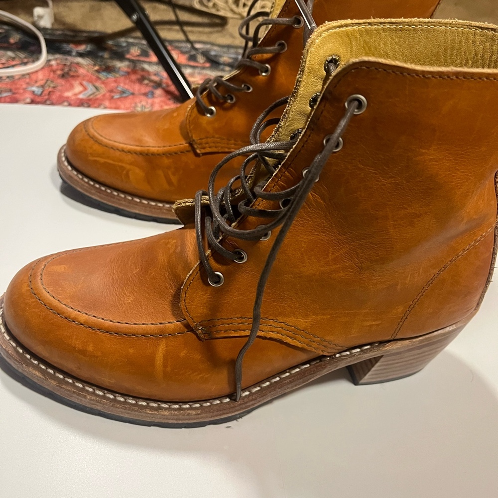 Red Wing Women’s Clara in Oro - Picture 4 of 7